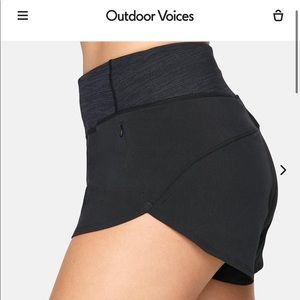 NAVY outdoor voices Hudson shorts
